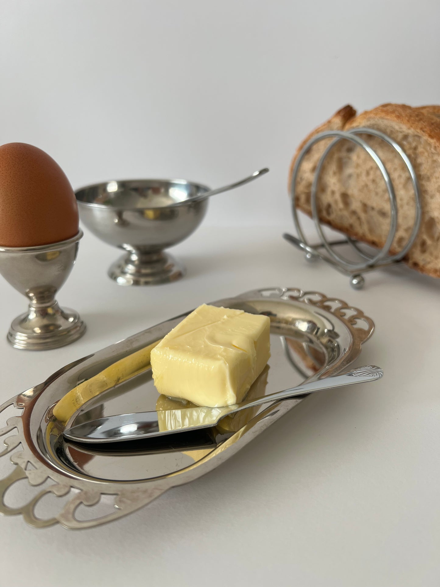 Butter dish and knife