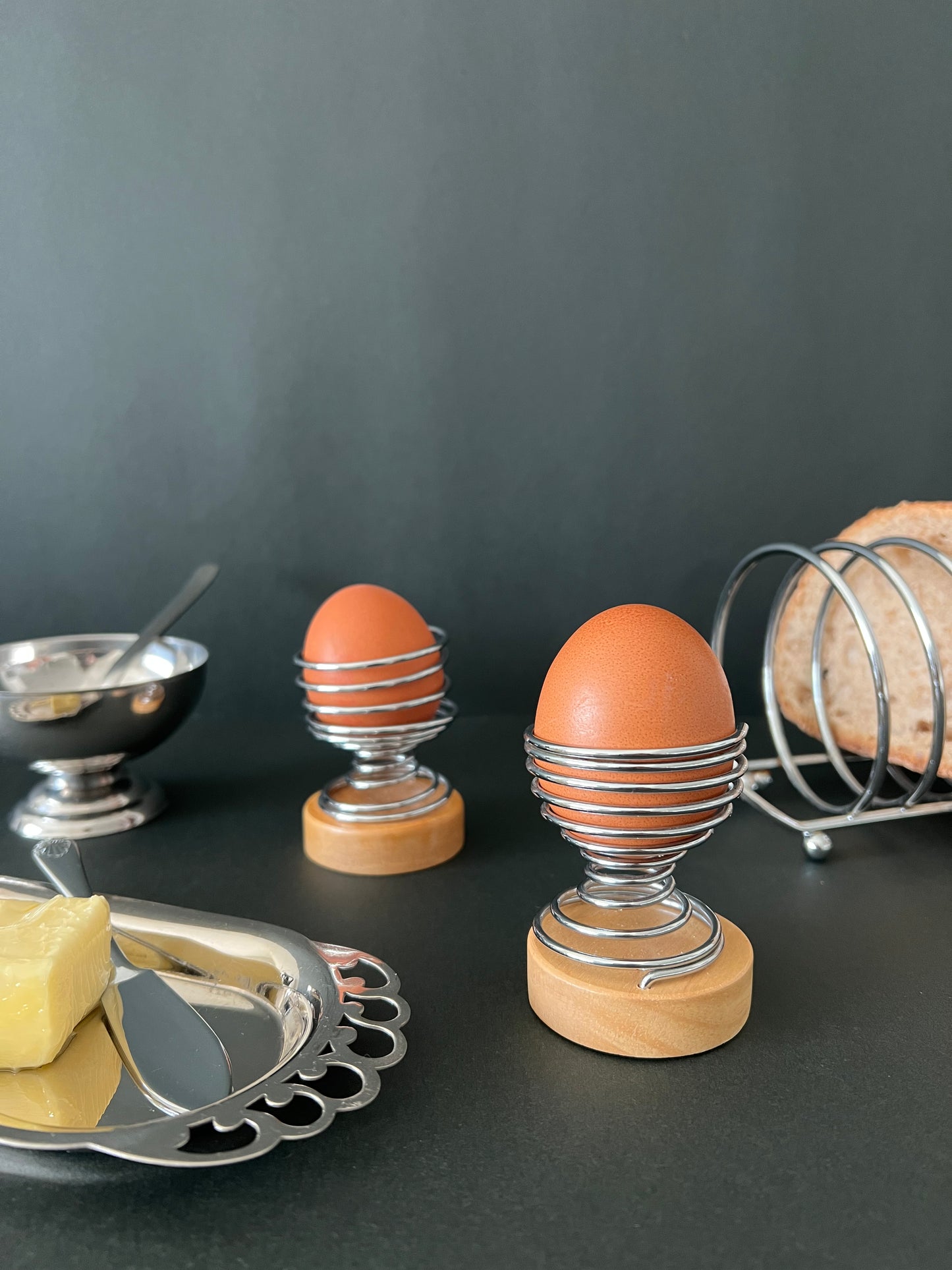 Spiral egg cups