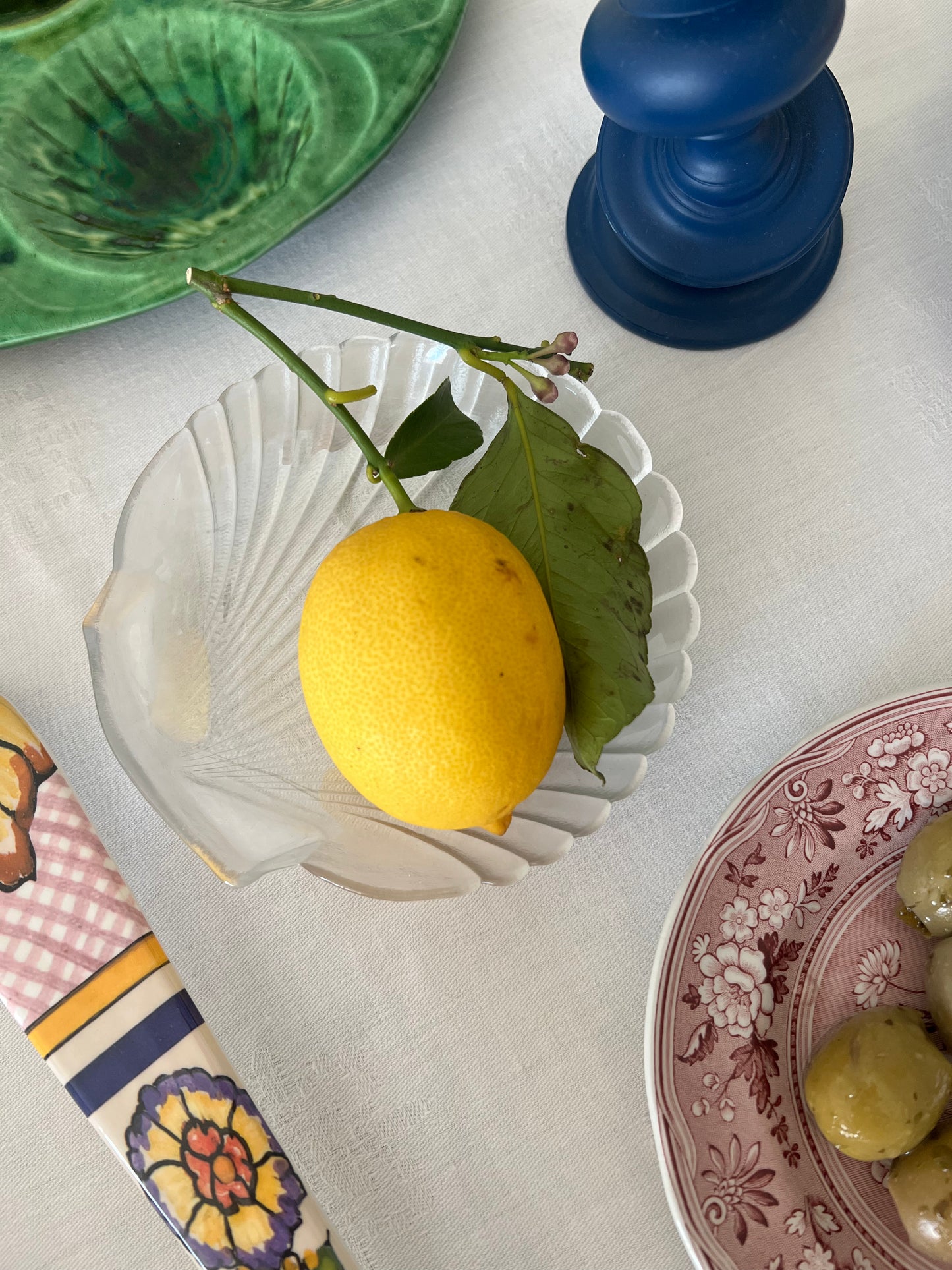 Glass shell dish