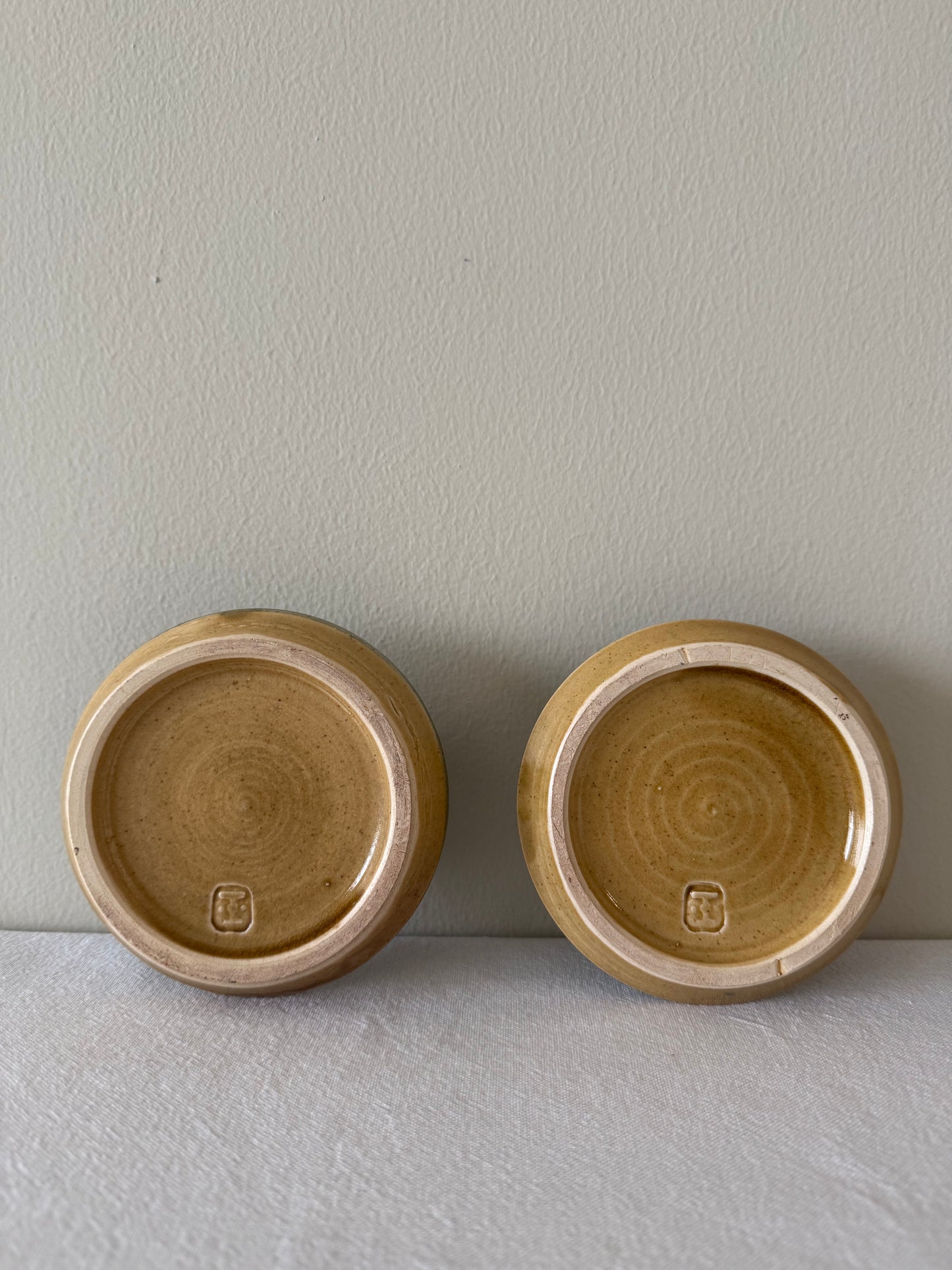 Ceramic egg cups