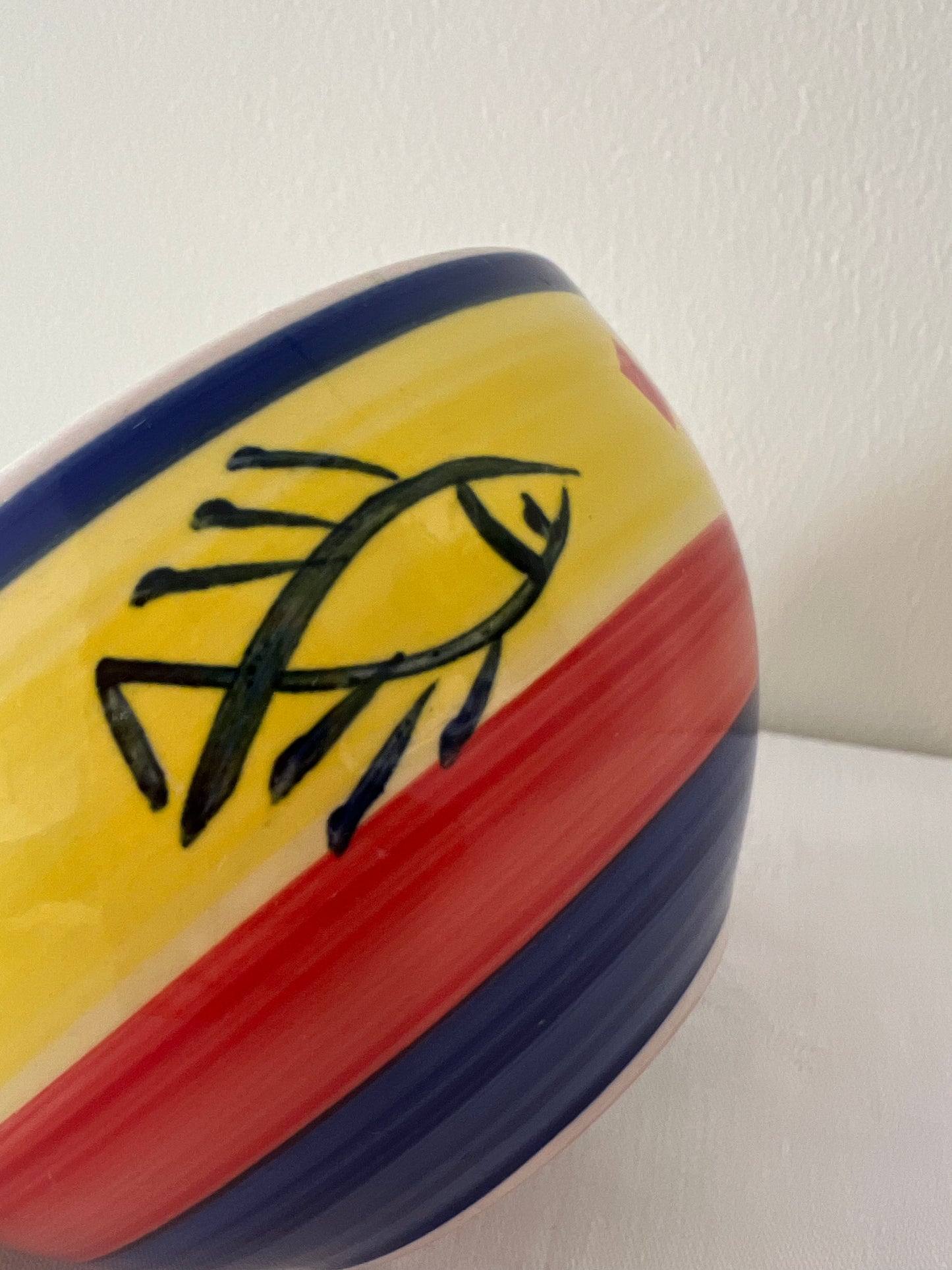 Fish print 80's bowls