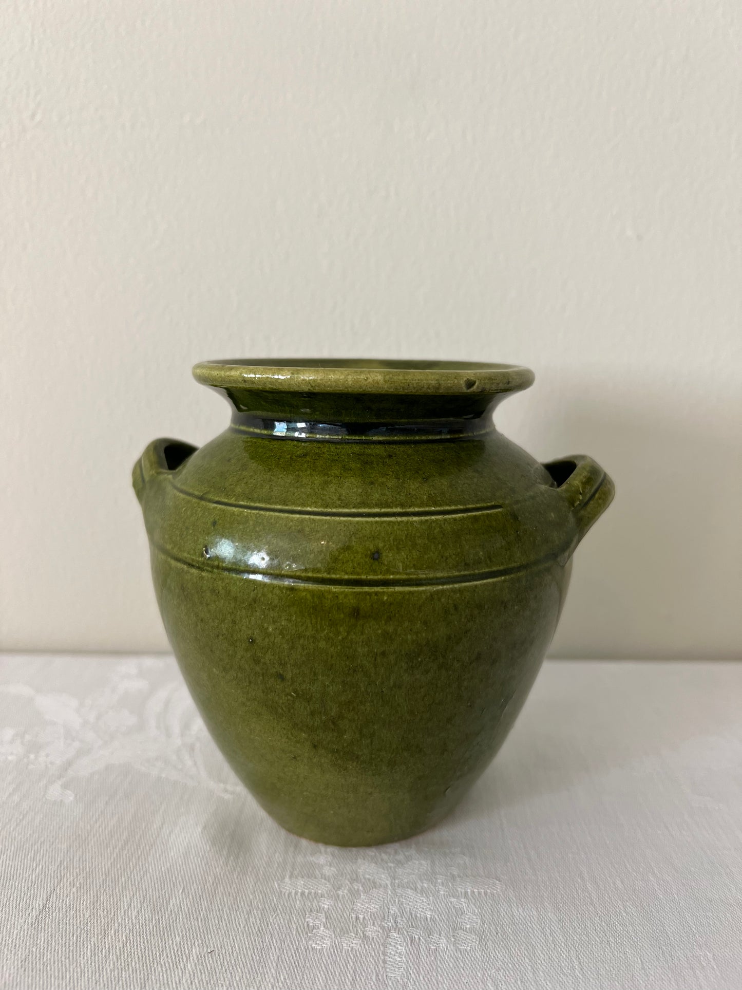 Double handle vase
