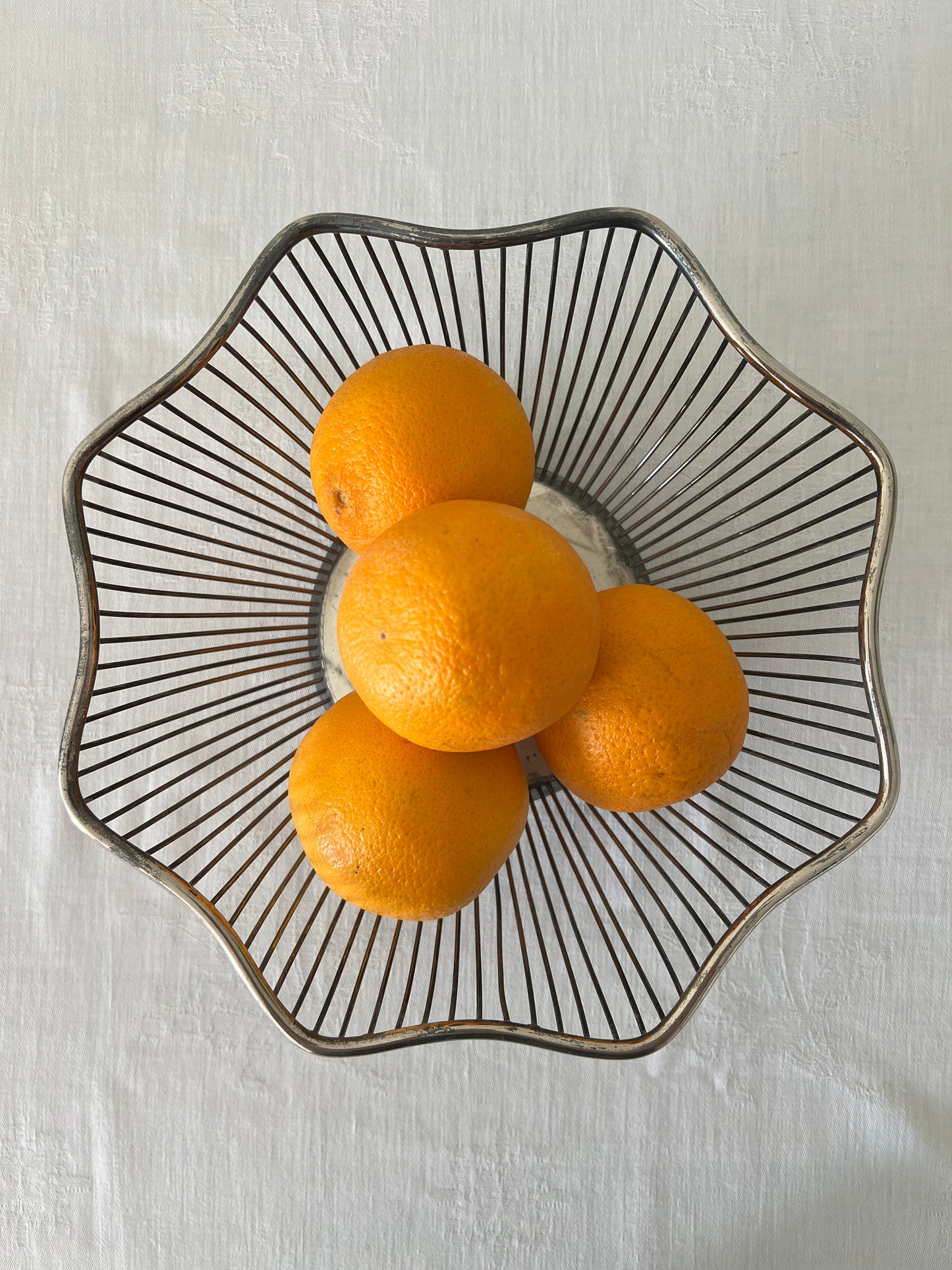 Silver plated scalloped edge fruit bowl