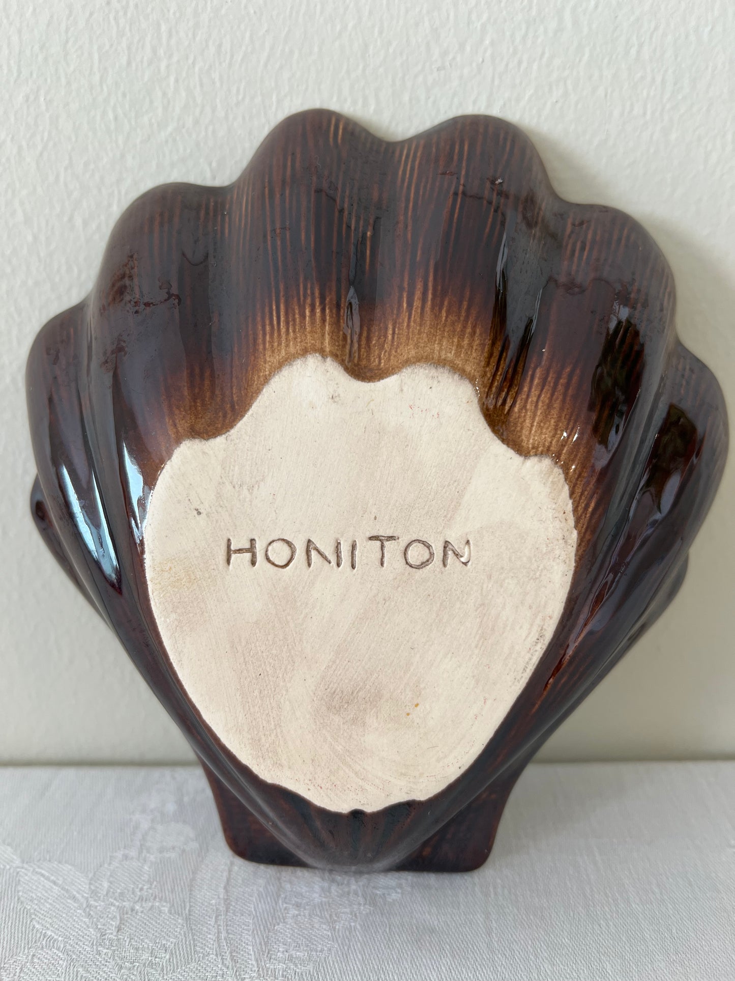 Honiton pottery shell tray