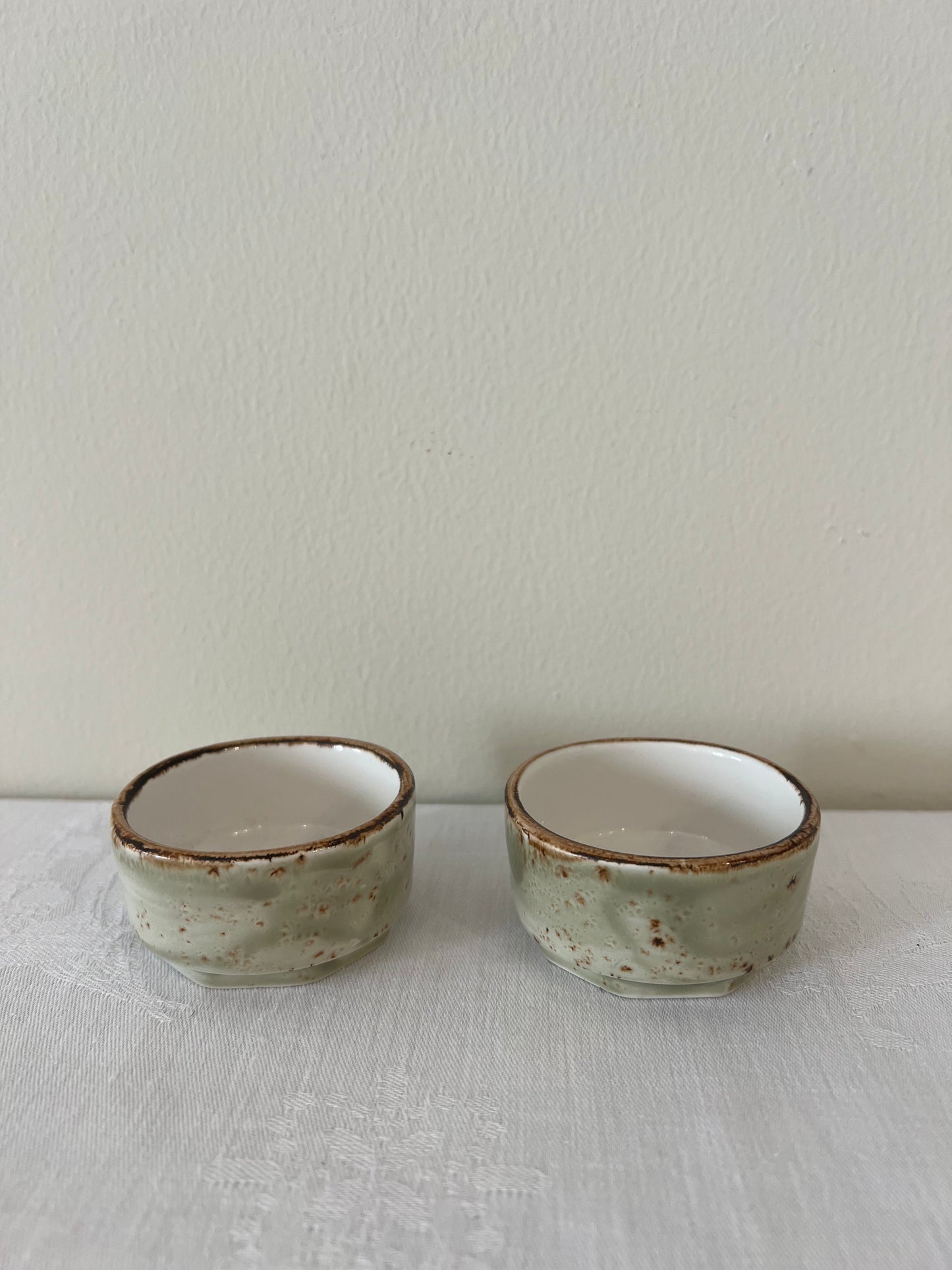 Pebble pots