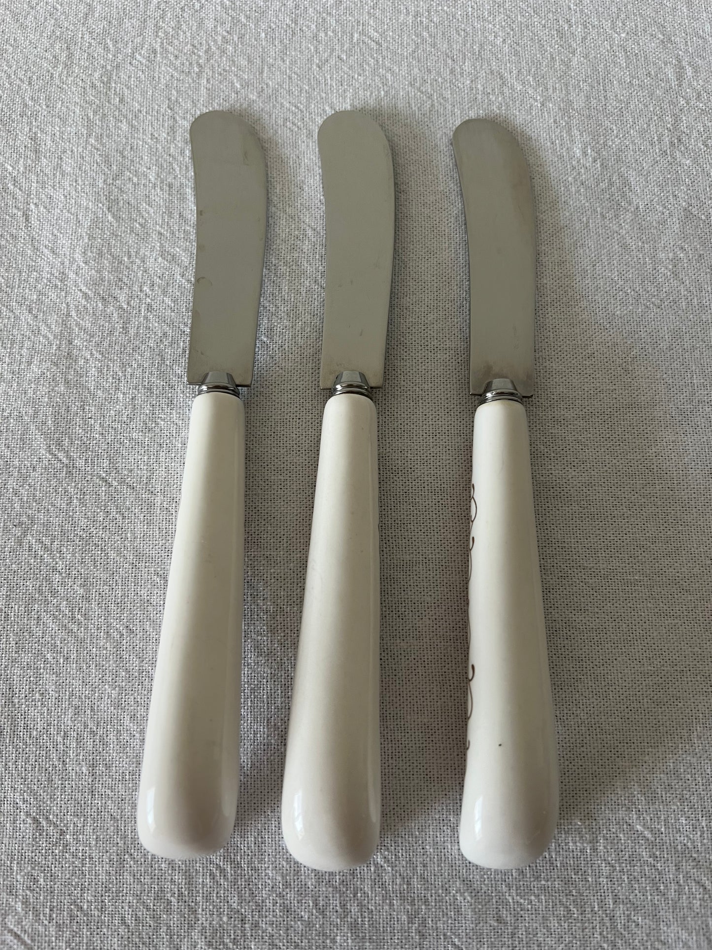 Butter knife set