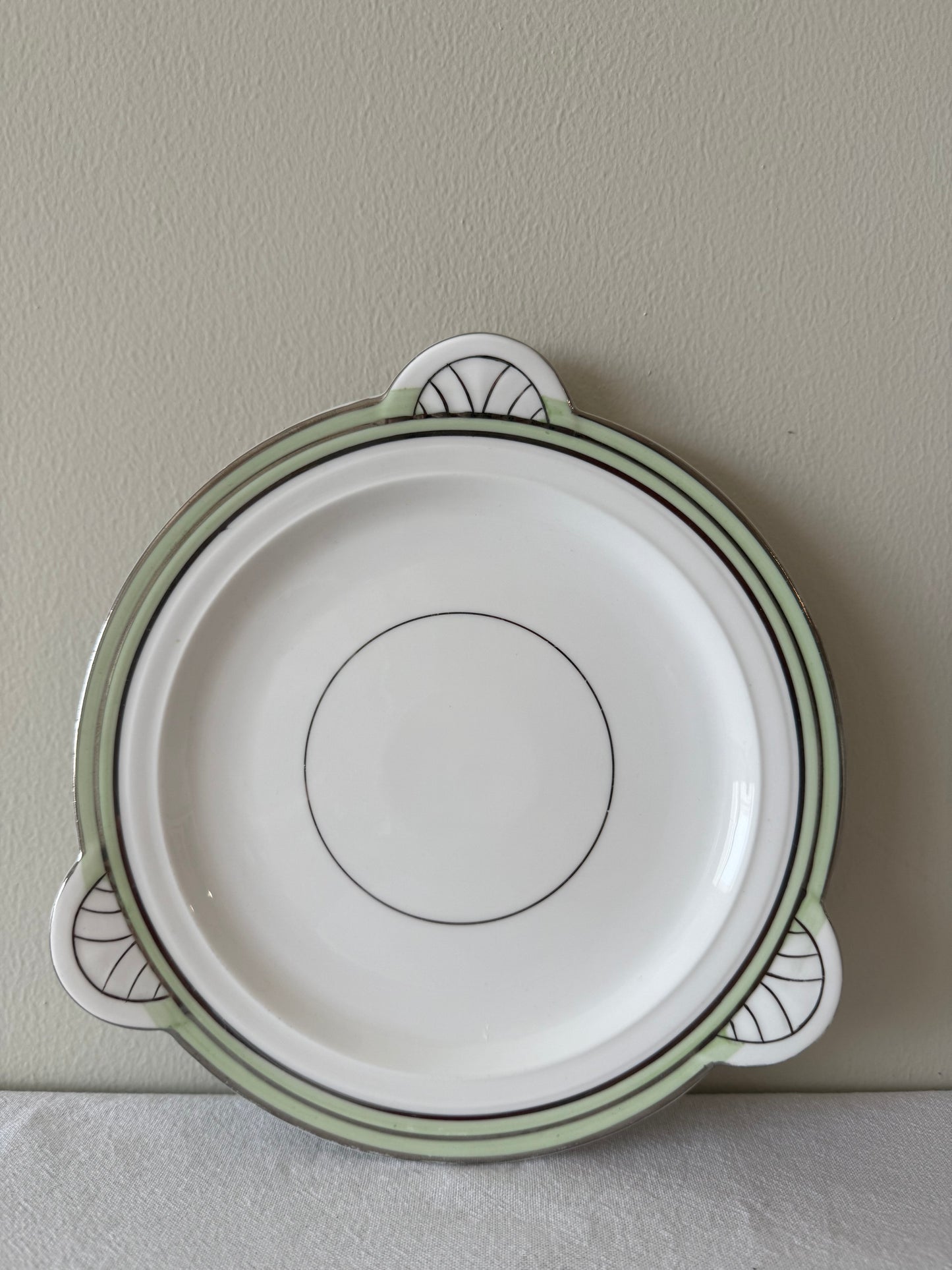 Art deco plate
