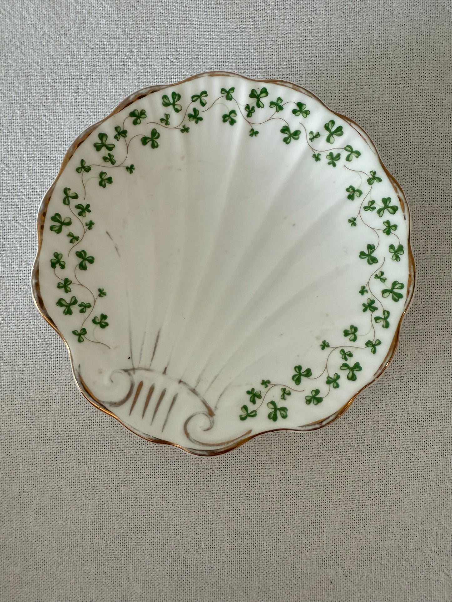 Shamrock shell