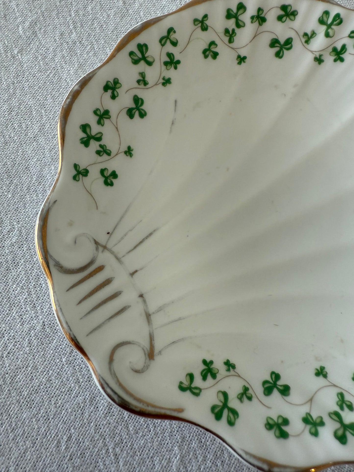 Shamrock shell