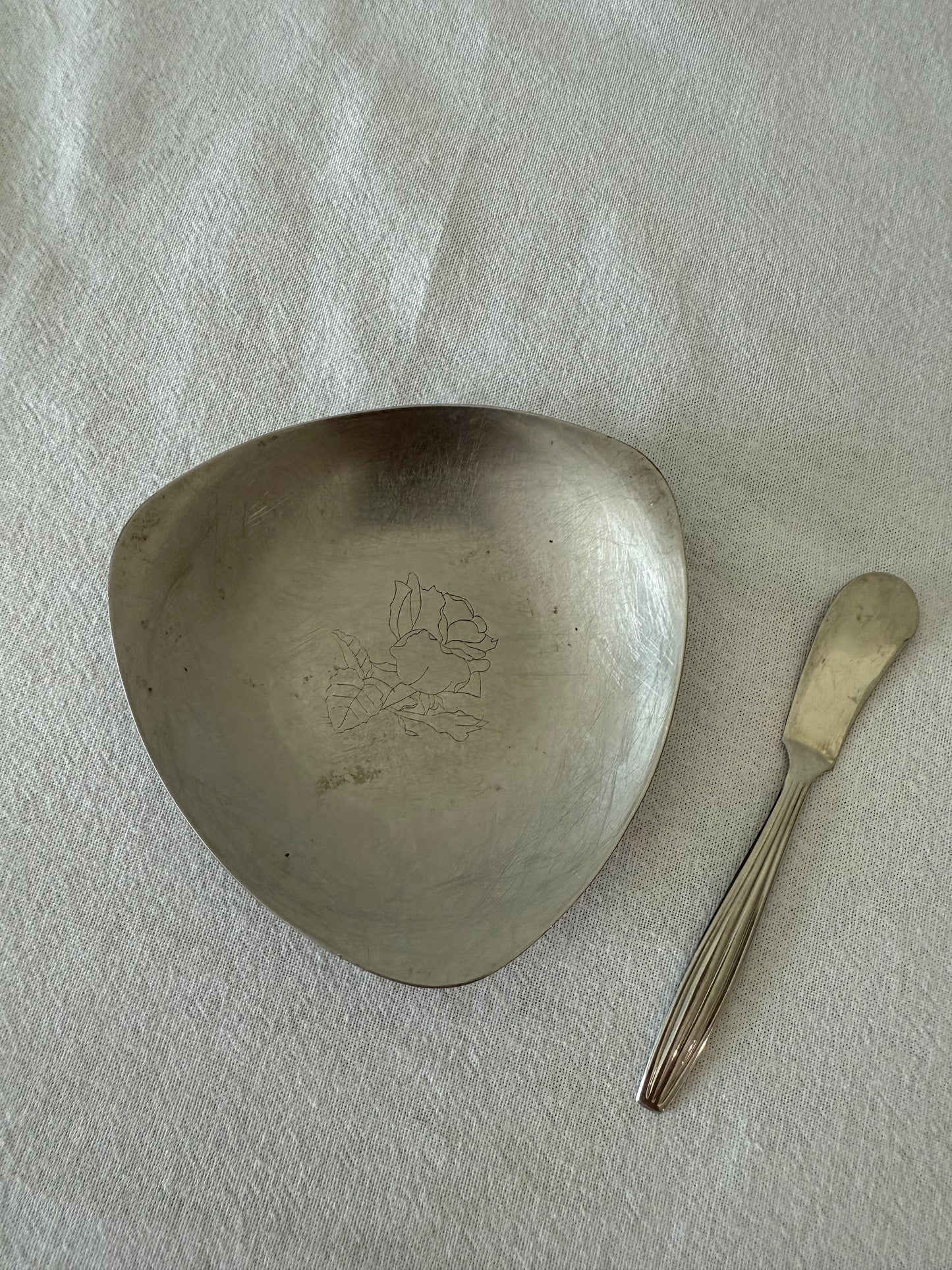 Butter dish and knife