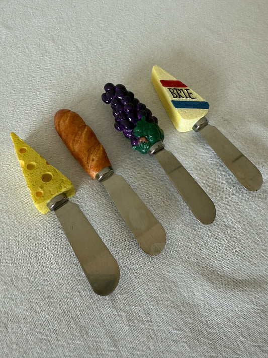 Novelty cheese knives