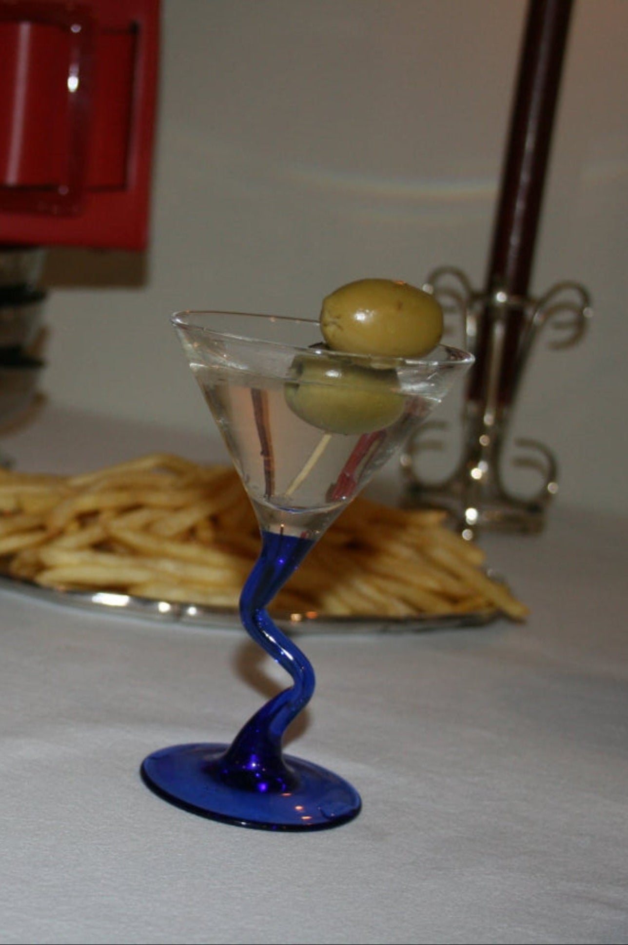 Zigzag stem mini martini glasses