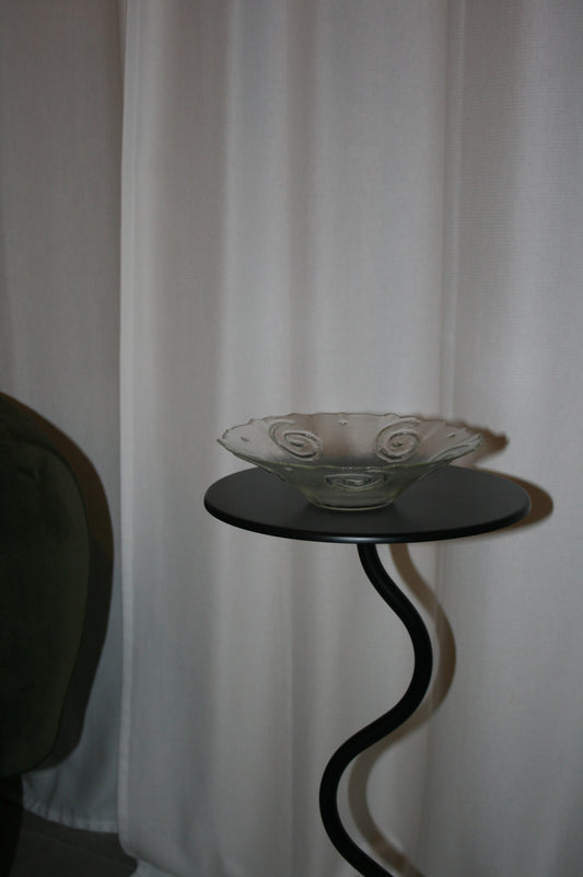 Glass spiral bowl