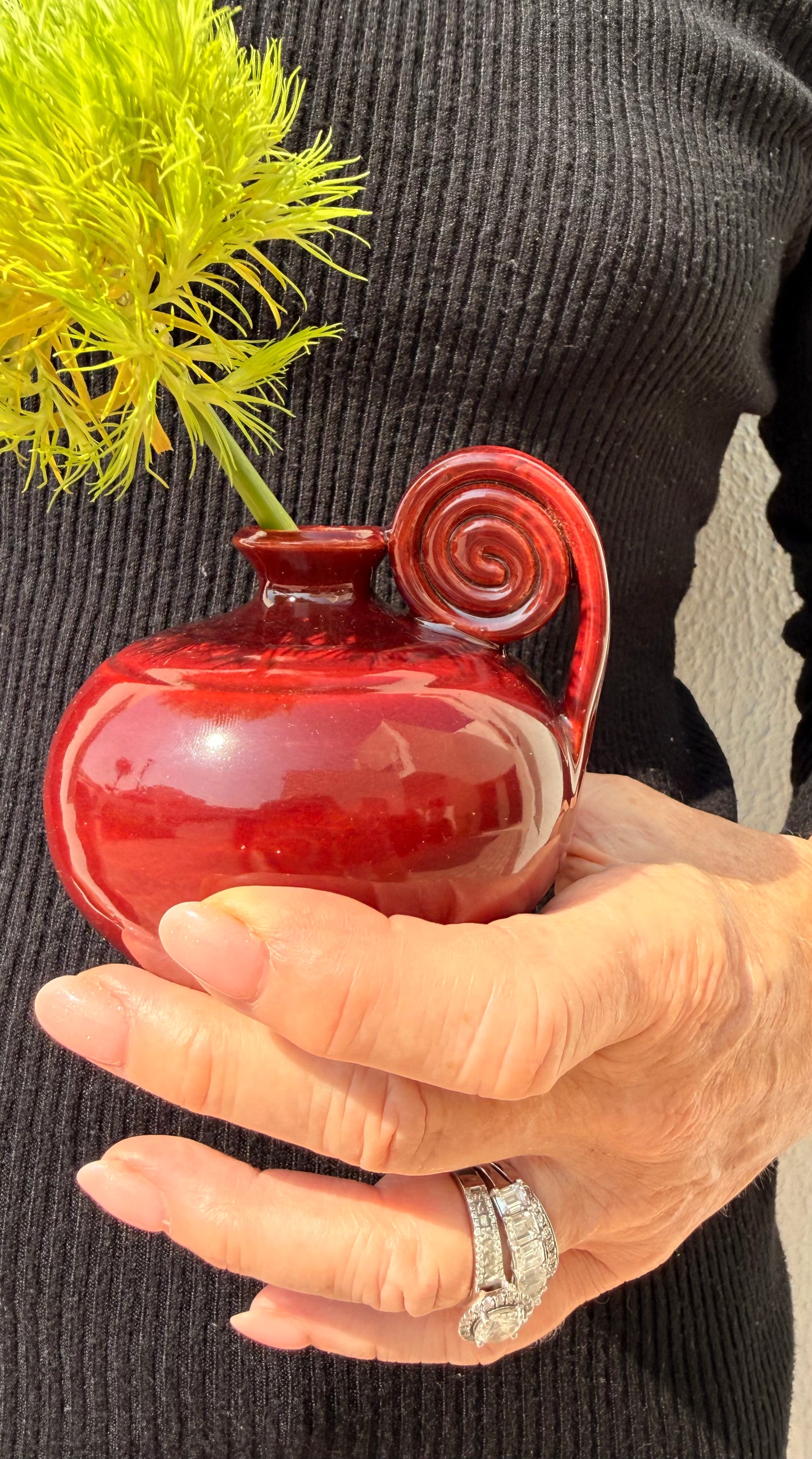 Swirl bud vase