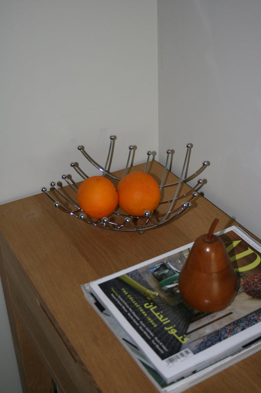 Criss cross fruit bowl