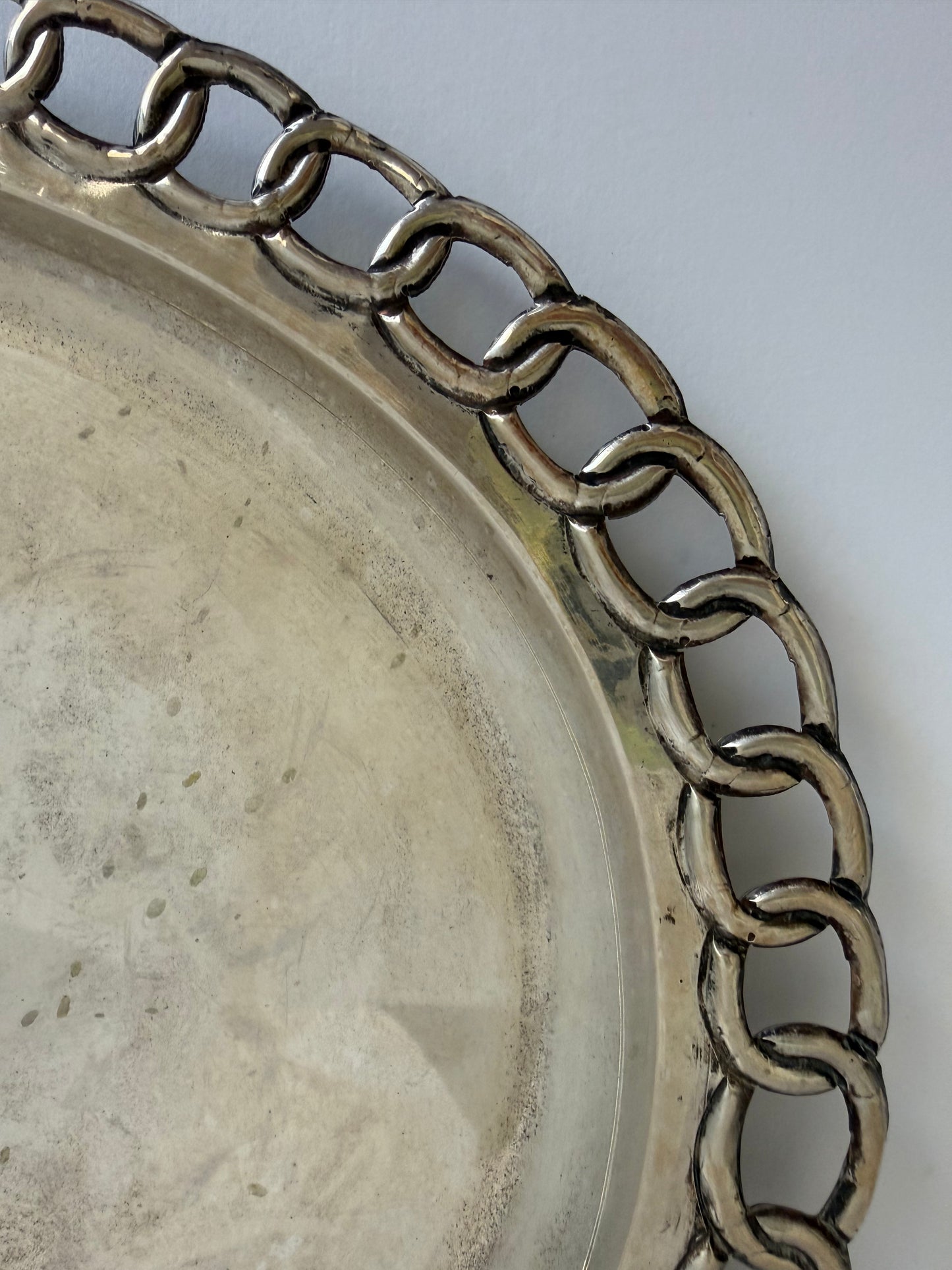 Chainmail tray