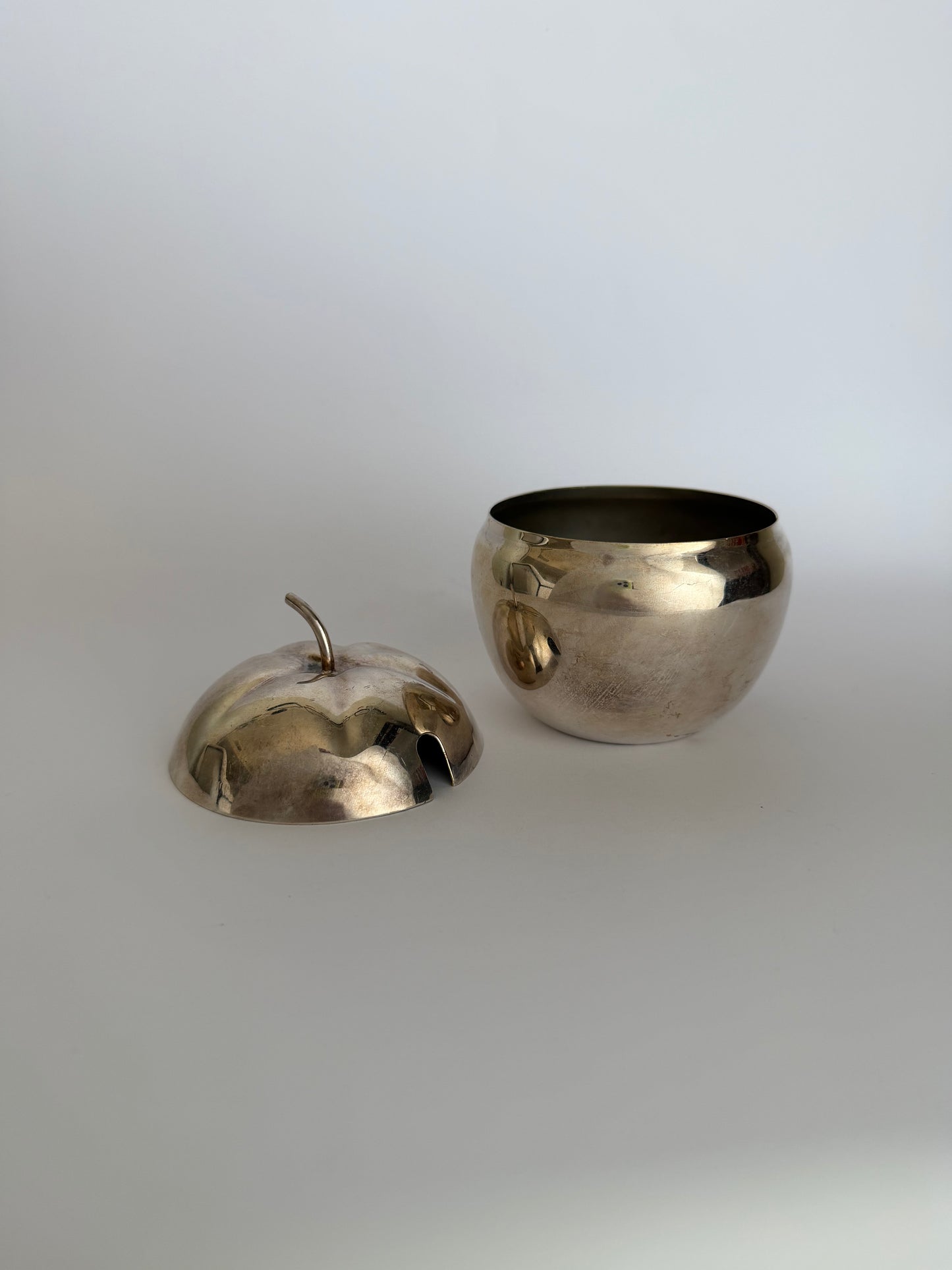 Silver plated apple pot