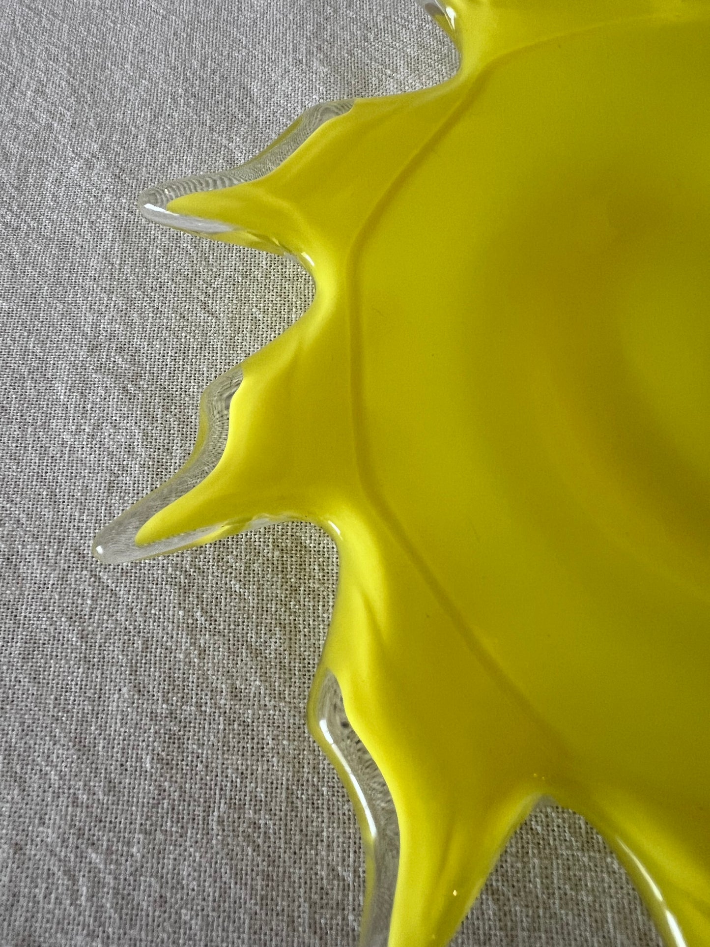 J Calcass glass sun dish