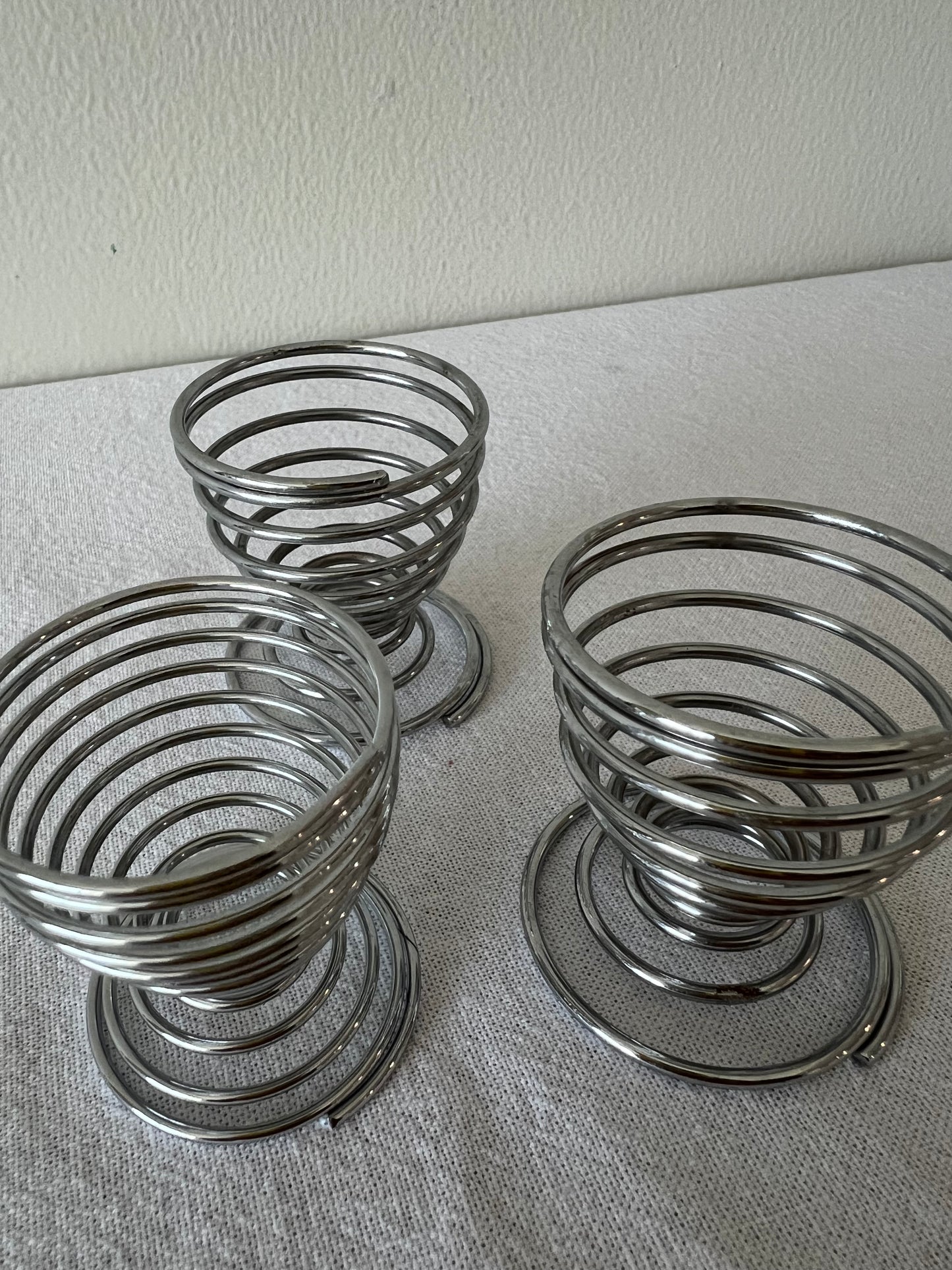 Spiral egg cups