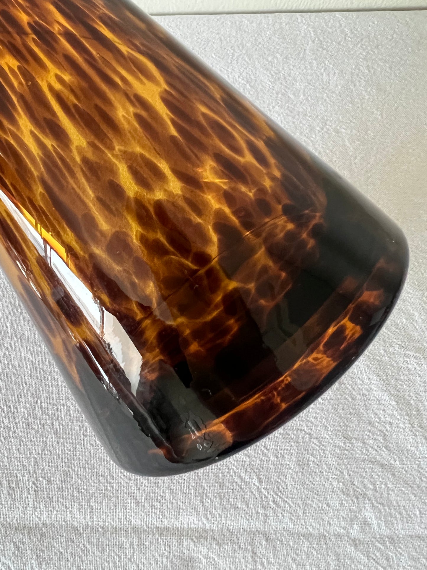 Tortoise shell glass carafe