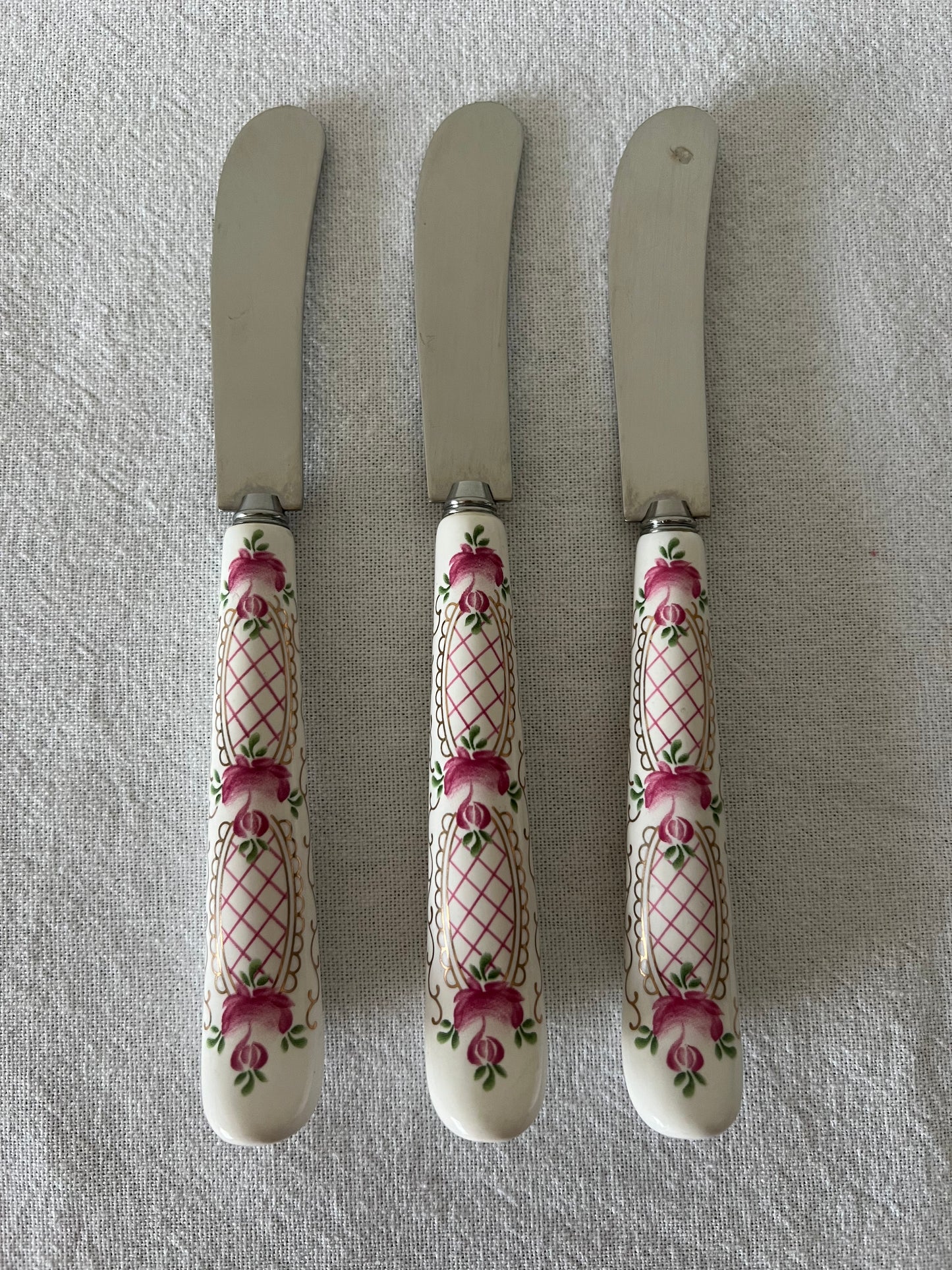 Butter knife set