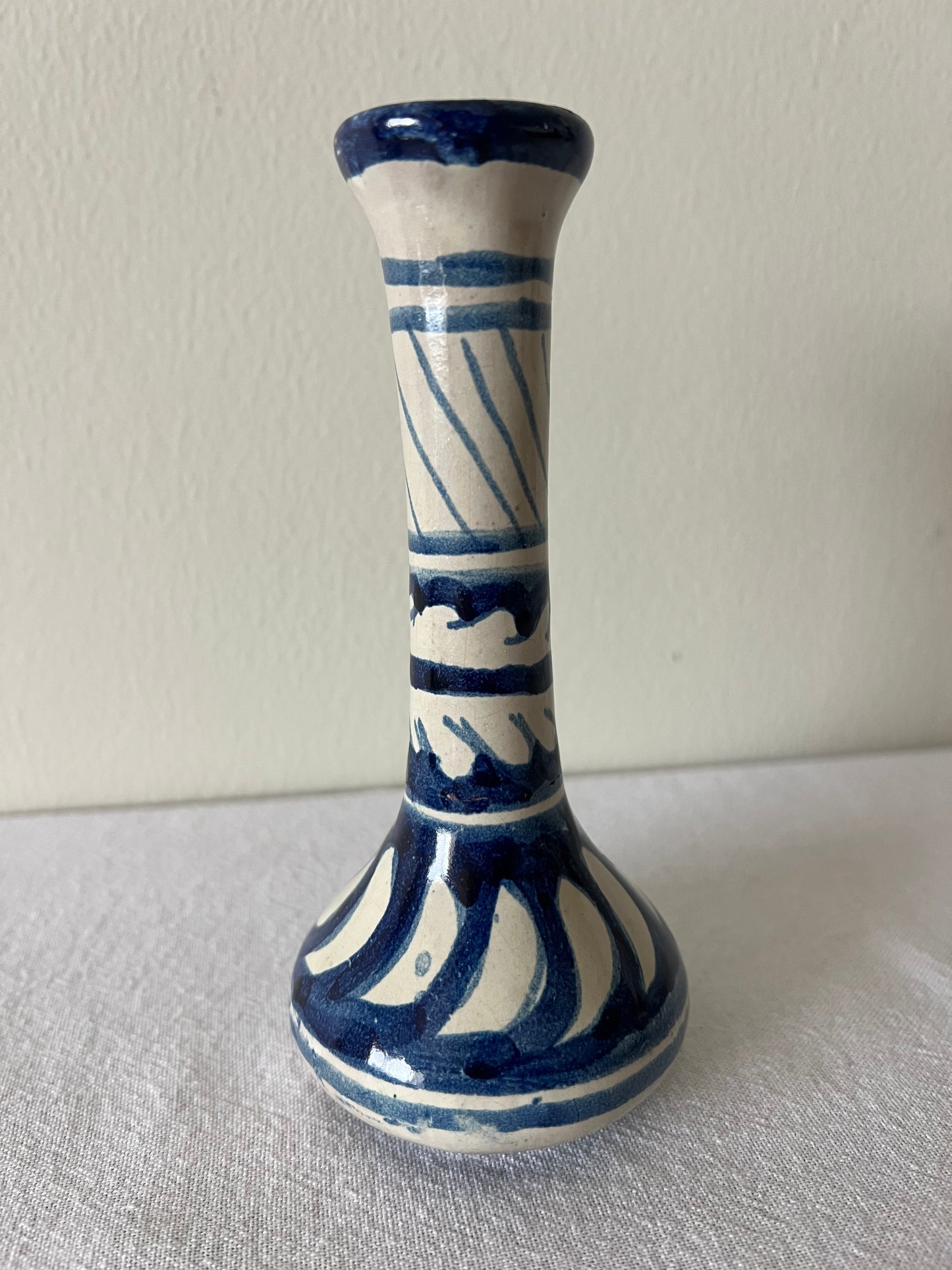 Bud vase