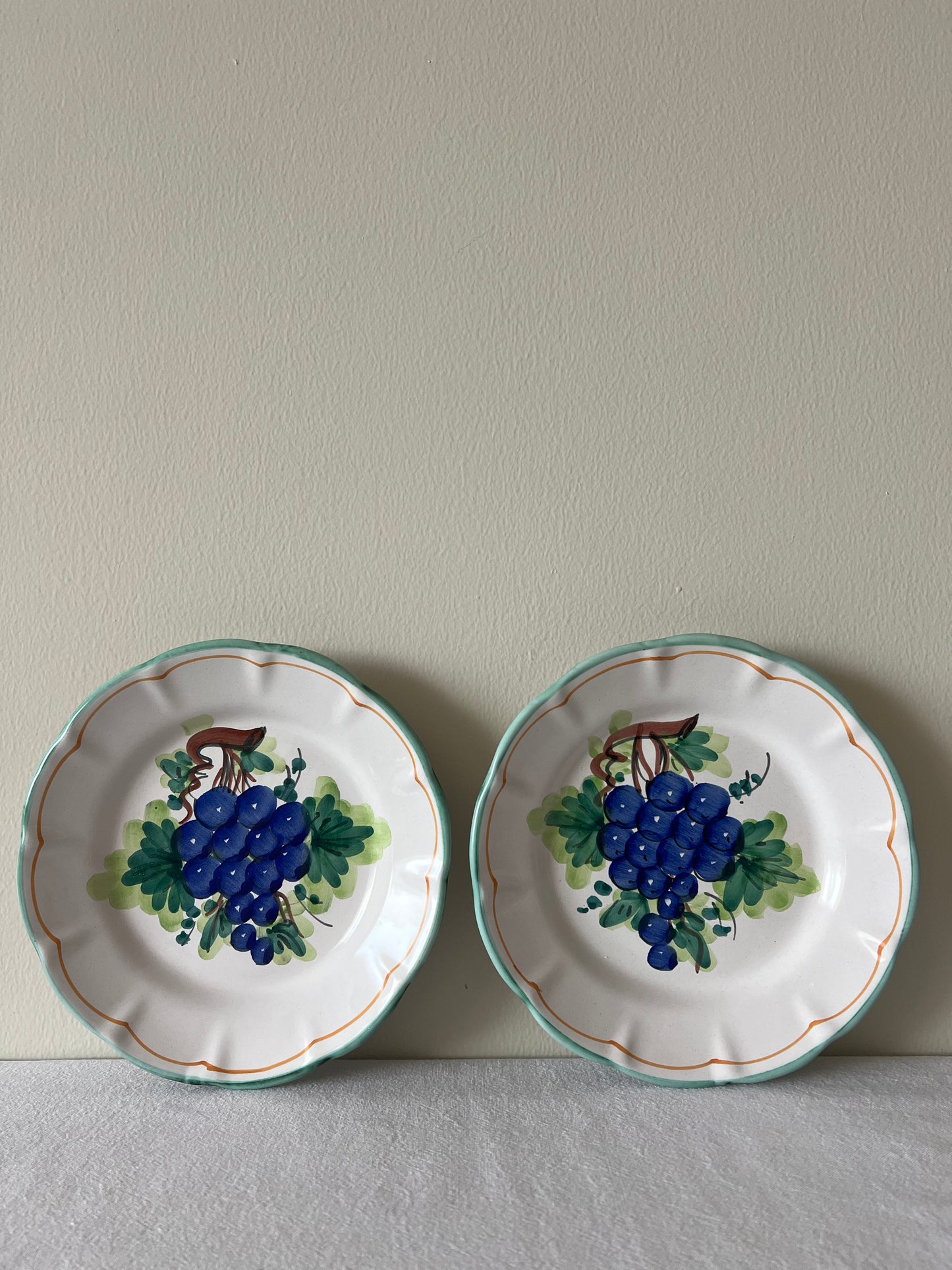 Vietri Solimene grape plates