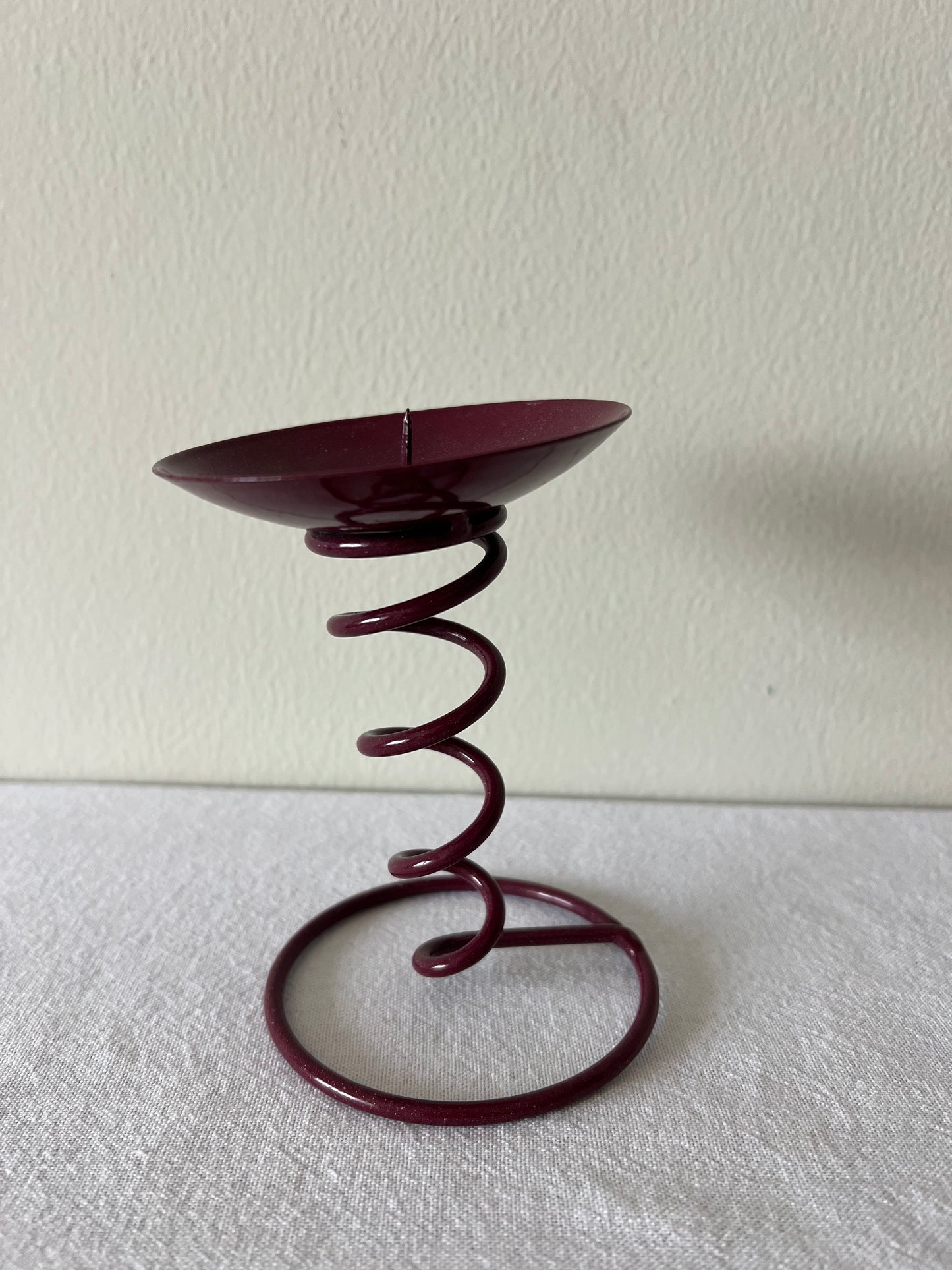 Spiral stem candle holder