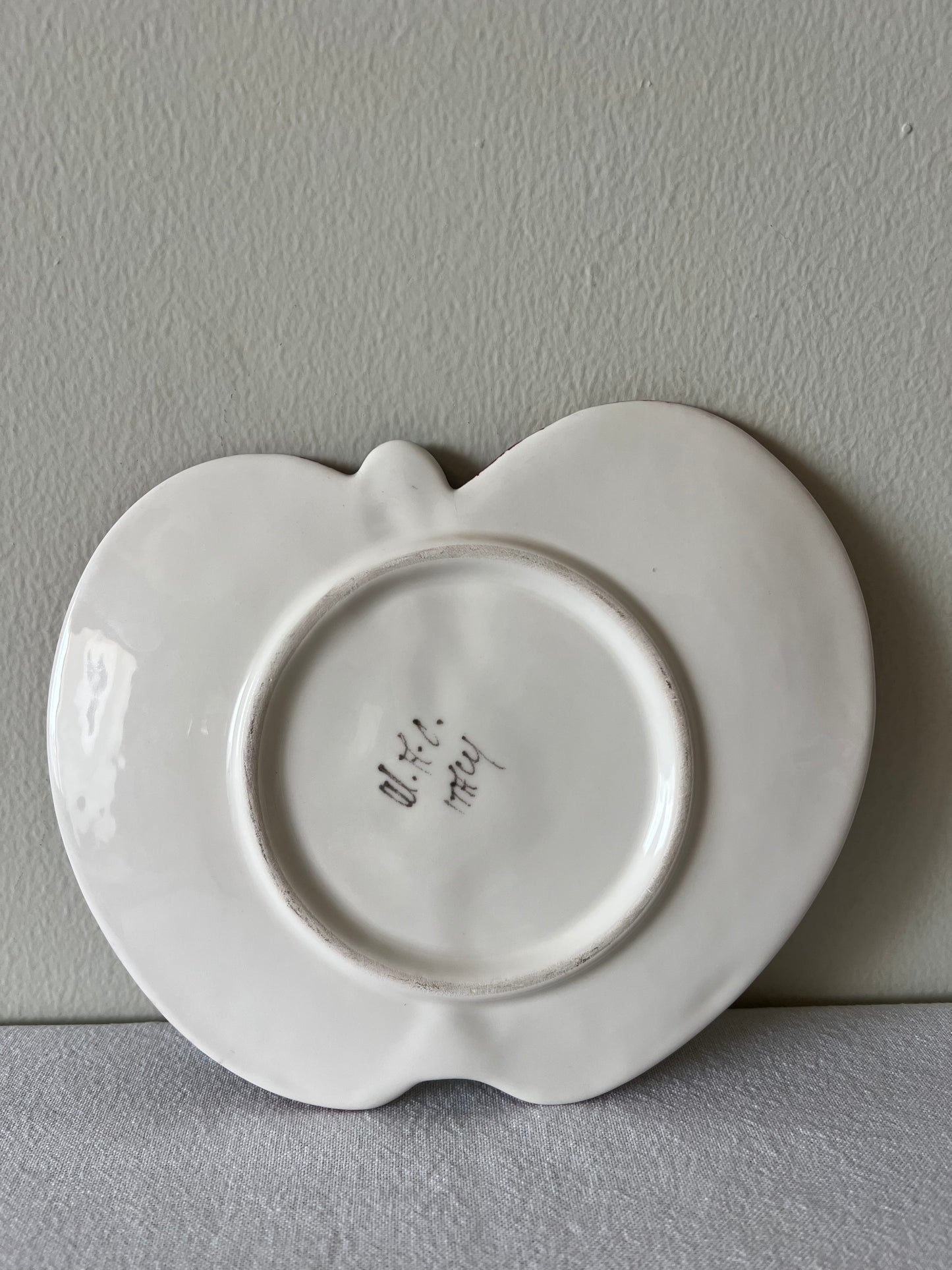 Italian apple plate